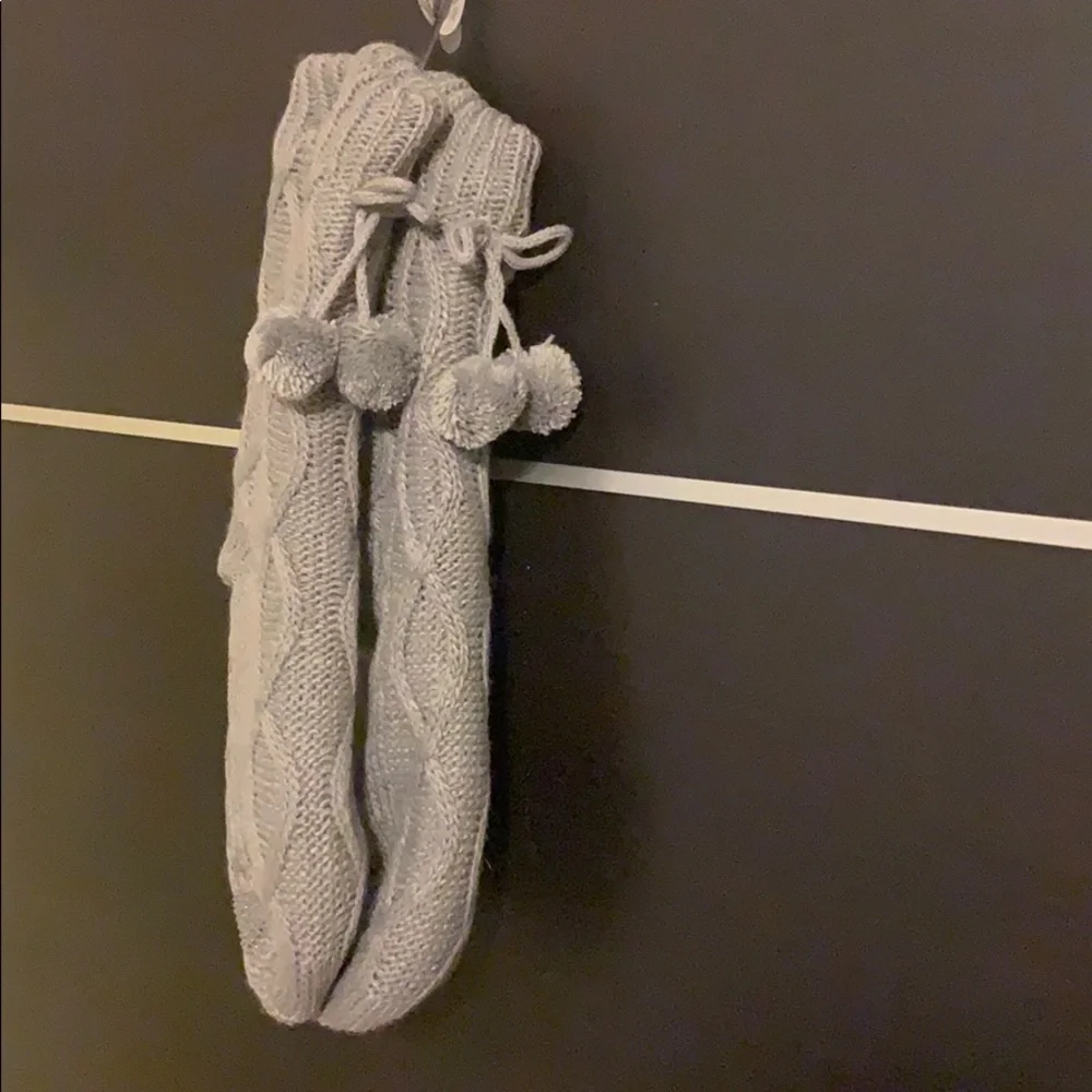 Muk Luks Gray Pom Pom Cabin Socks